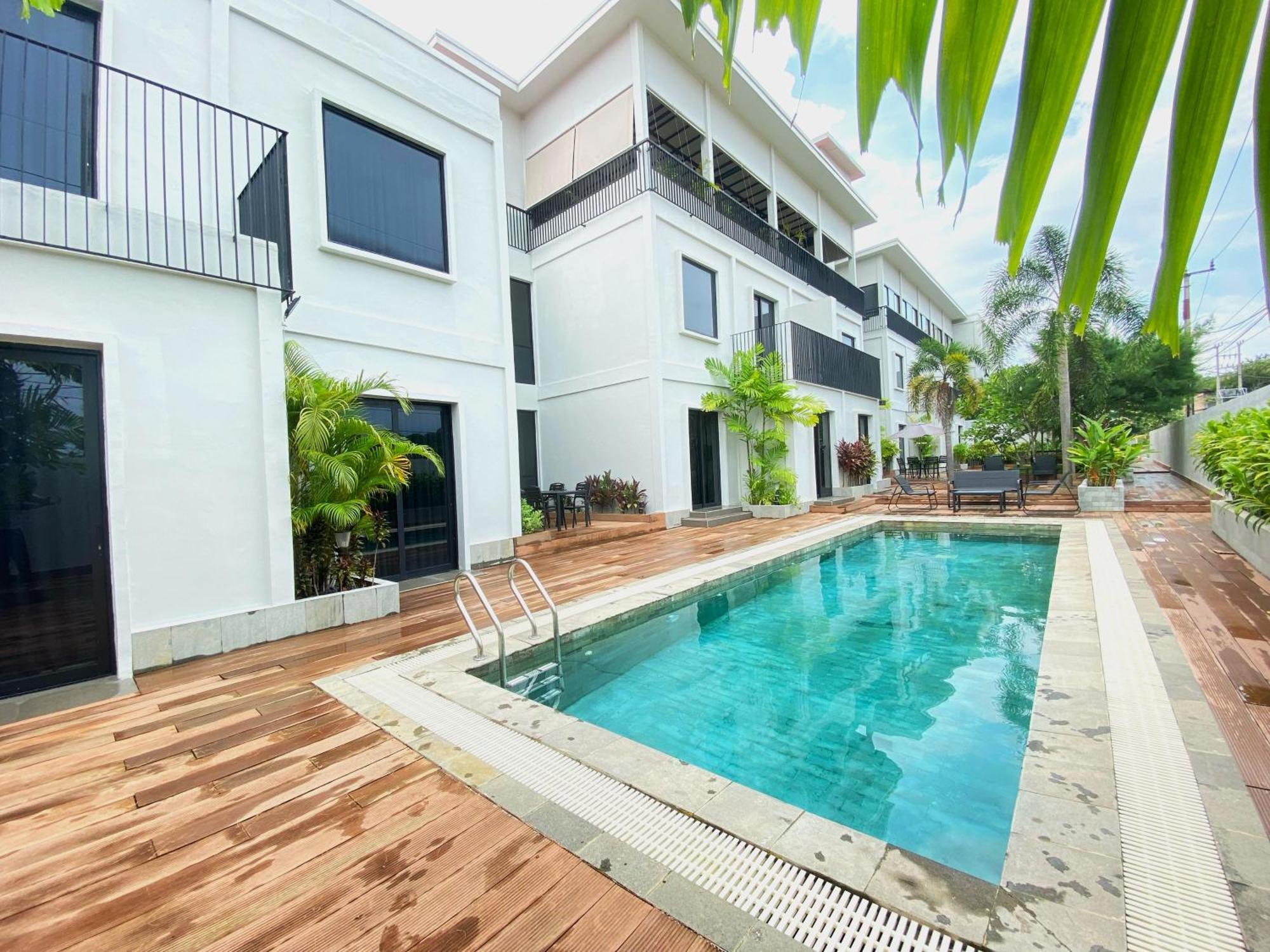 Onyx Hotel & Villa Tanjunguban Ngoại thất bức ảnh