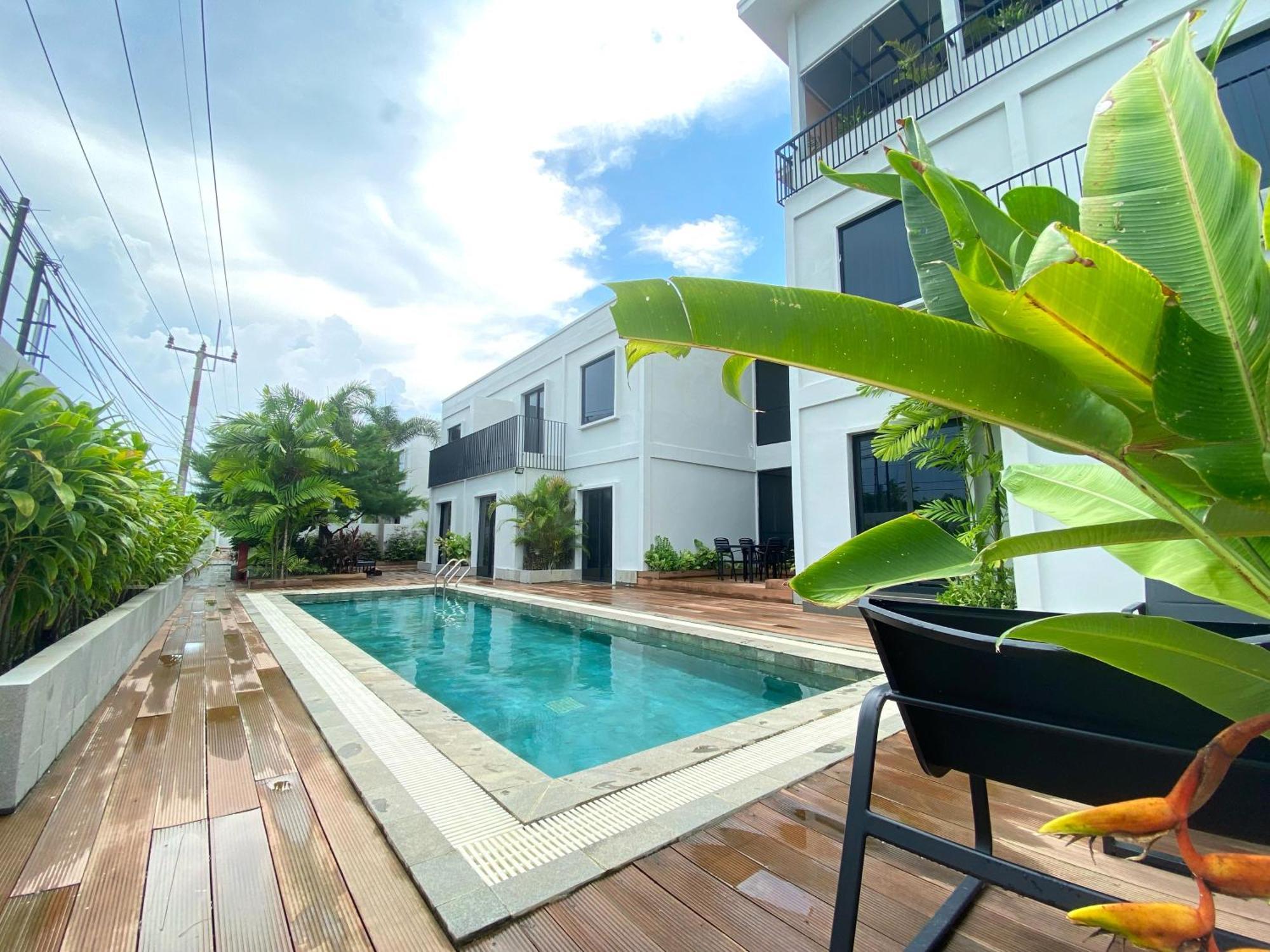 Onyx Hotel & Villa Tanjunguban Ngoại thất bức ảnh