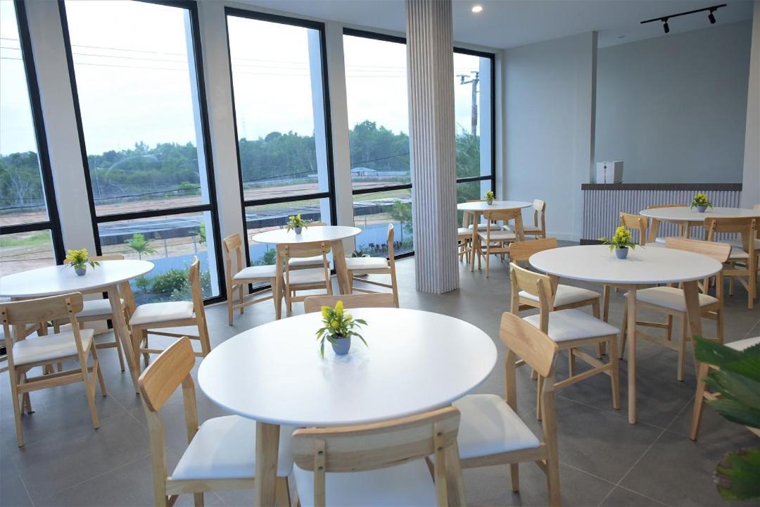 Onyx Hotel & Villa Tanjunguban Ngoại thất bức ảnh